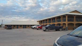 Derrick Inn Big Lake Exterior photo